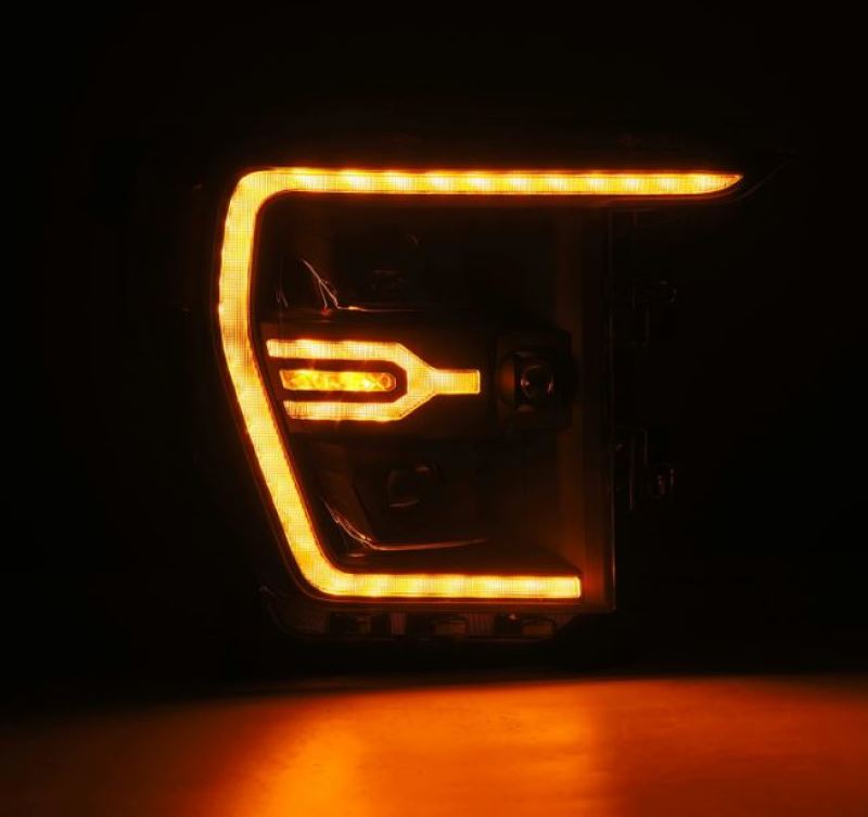 AlphaRex 21-23 Ford F150 / 21-23 Ford F150 Raptor LUXX-Series LED Projector Headlights Black
