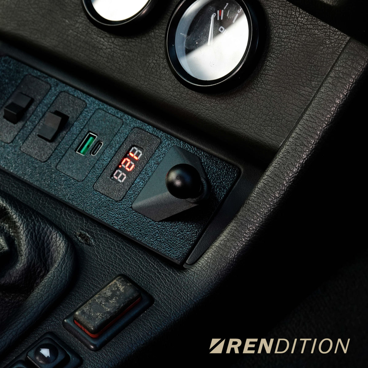 BMW E30 FRONT USB CHARGING MODULES