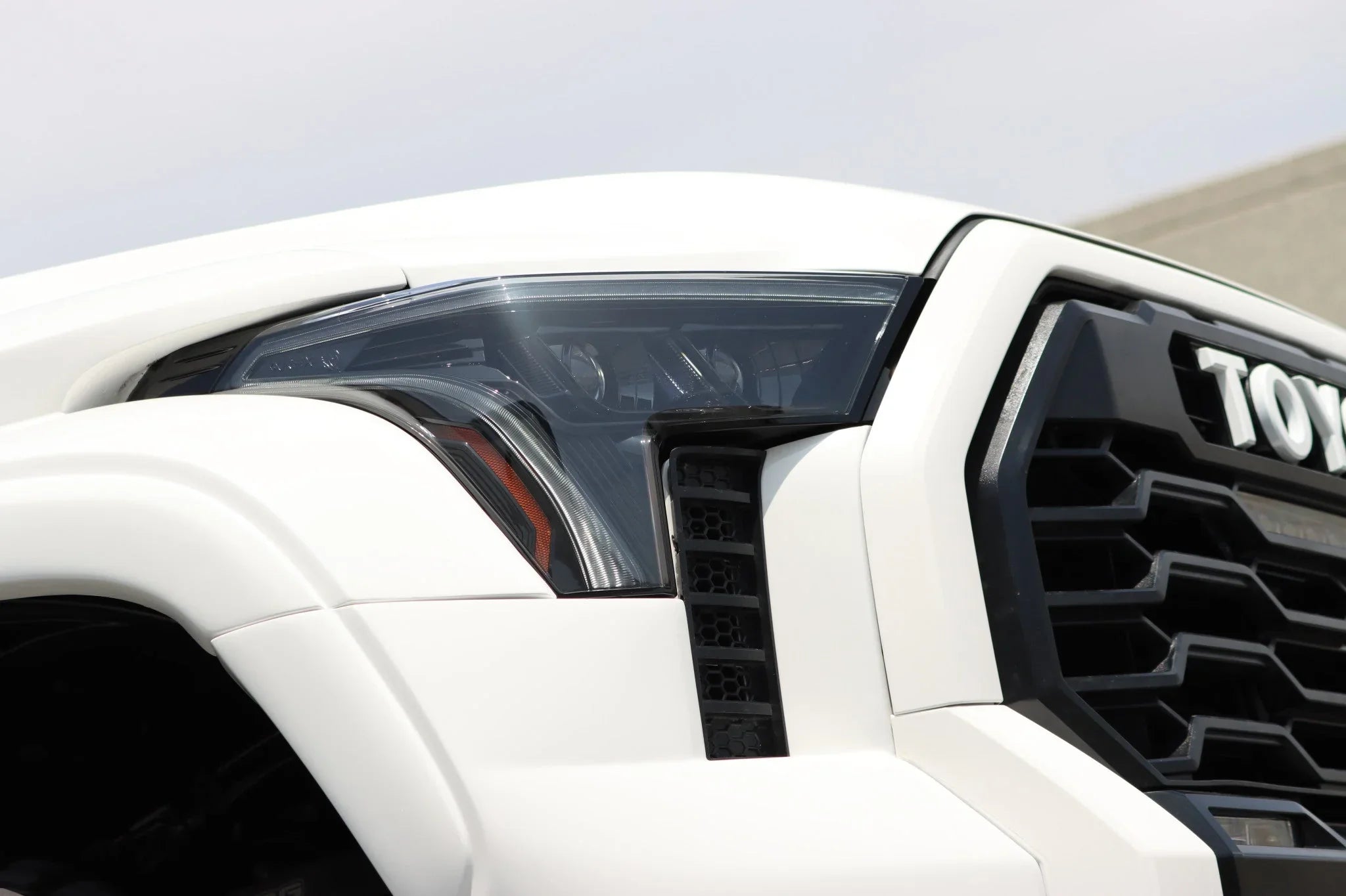 AlphaRex 22-25 Toyota Tundra/Sequoia LUXX-Series LED Projector Headlights Alpha-Black