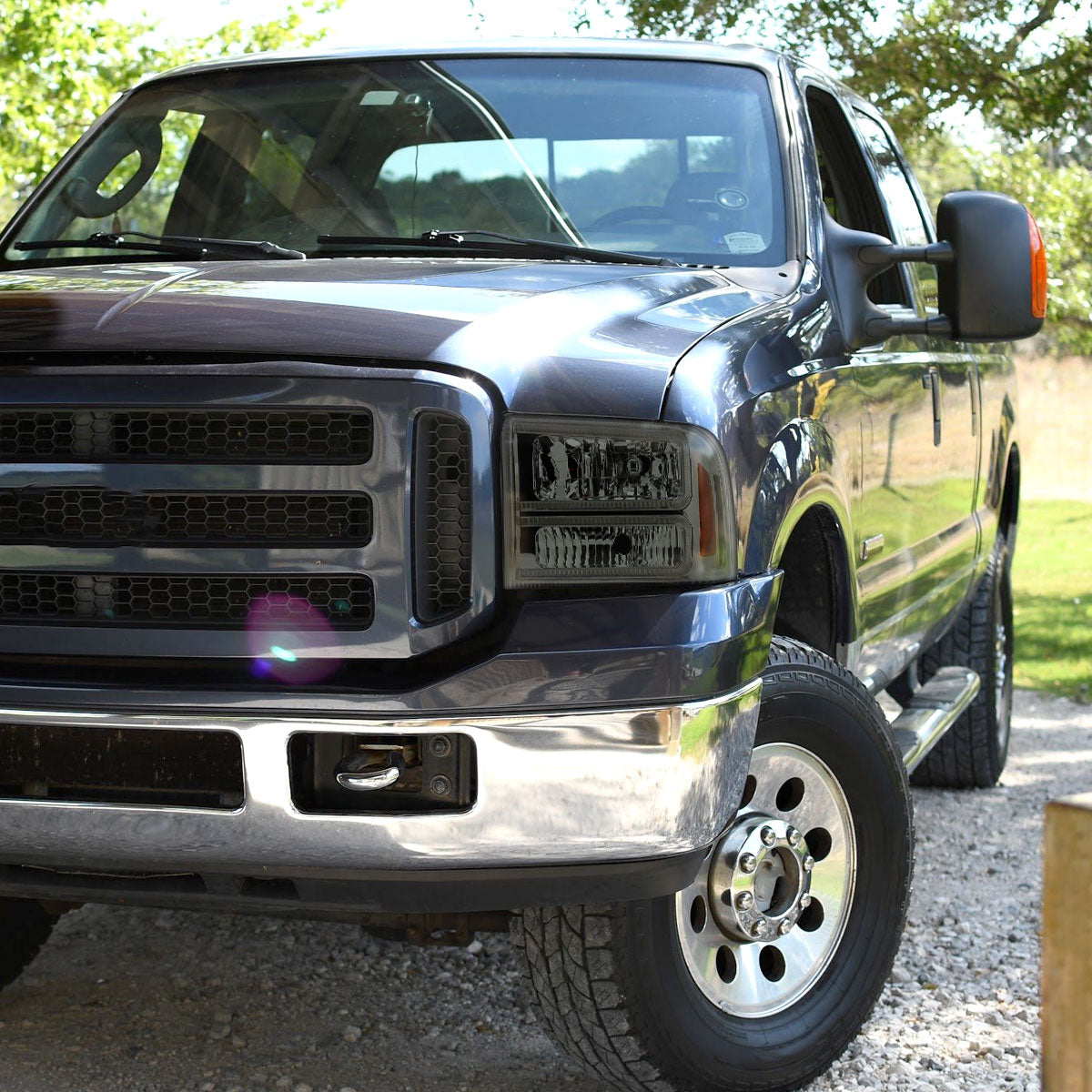 Spec-D 05-07 Ford F-250 F-350 Headlights Projector Jet Black/Smoked G3