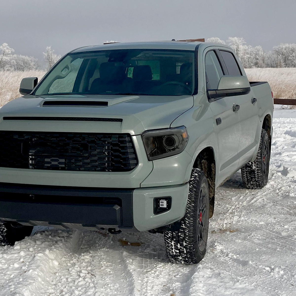 Spec-D 14-21 Tundra SEQ Bar Projector Headlights Chrome/Smoked