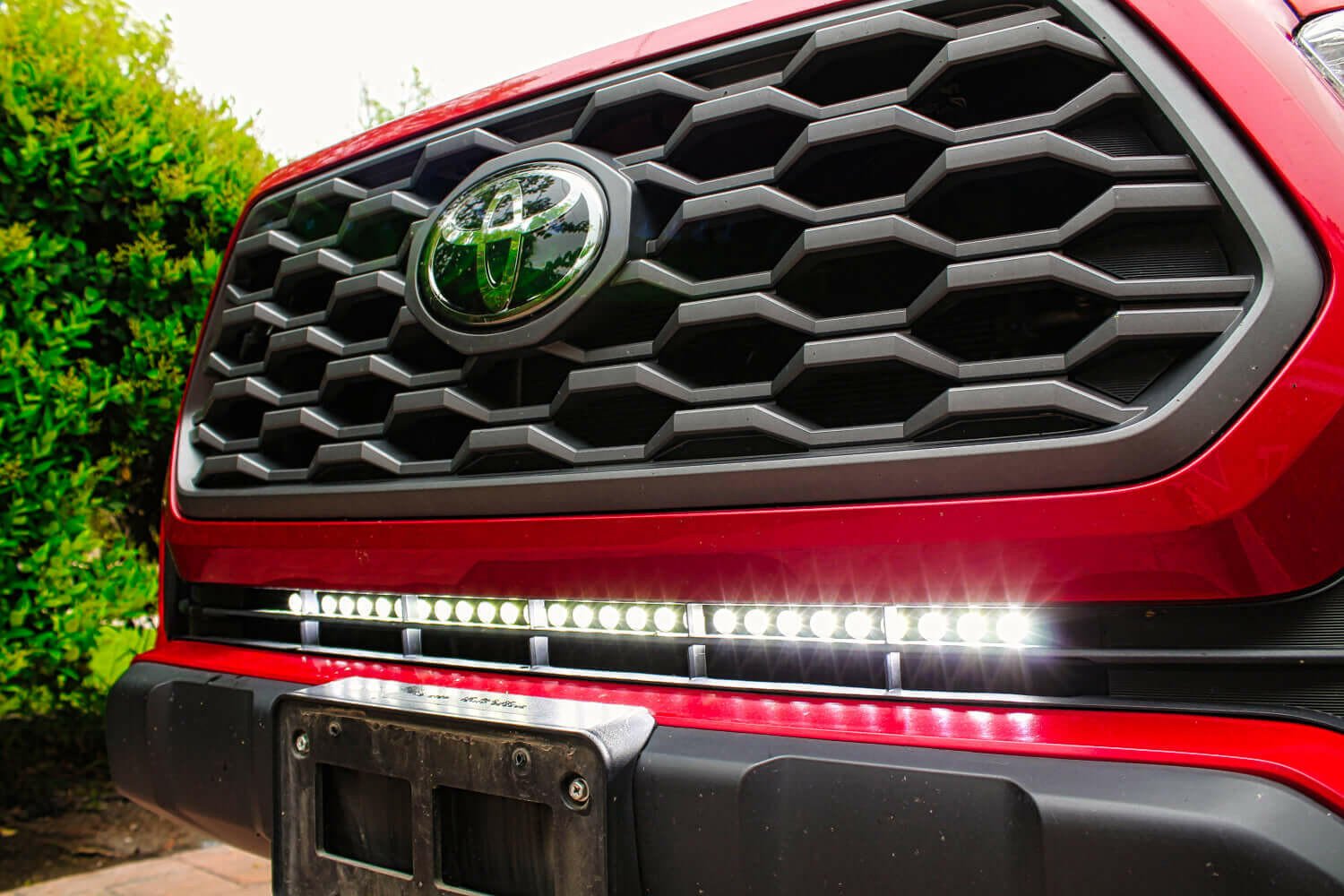 2016 - 2023 Toyota Tacoma Single 30in Light Bar - TURBO TECH PERFORMANCE