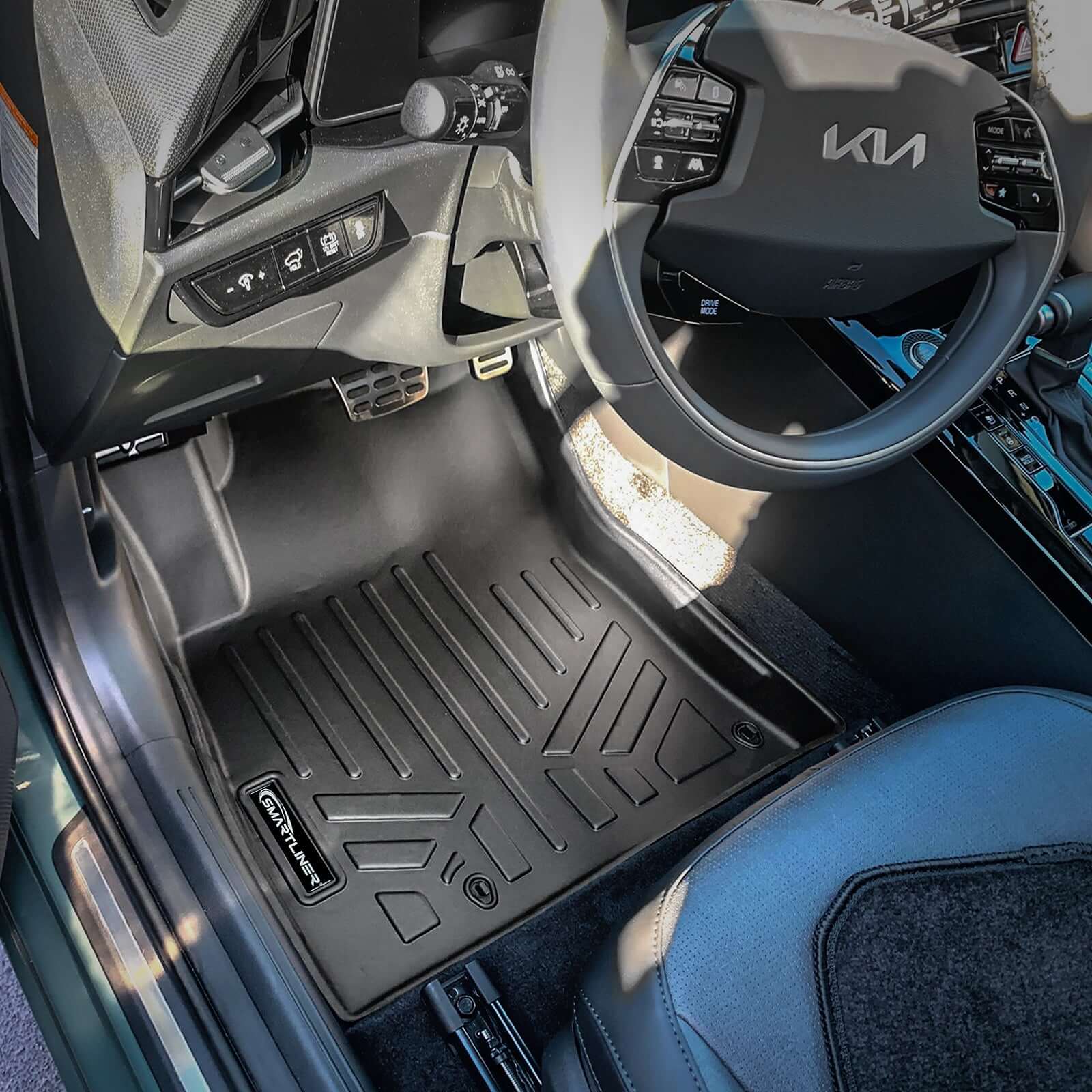 SMARTLINER Floor Liners for 2023-2026 Kia Niro Hybrid (Does NOT fit PHEV Models)(With Dual Cargo Tray)