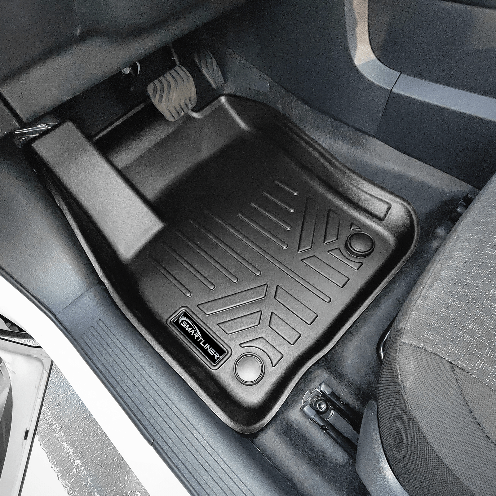 SMARTLINER Custom Fit Floor Liners For 2025 Nissan Kicks (AWD)
