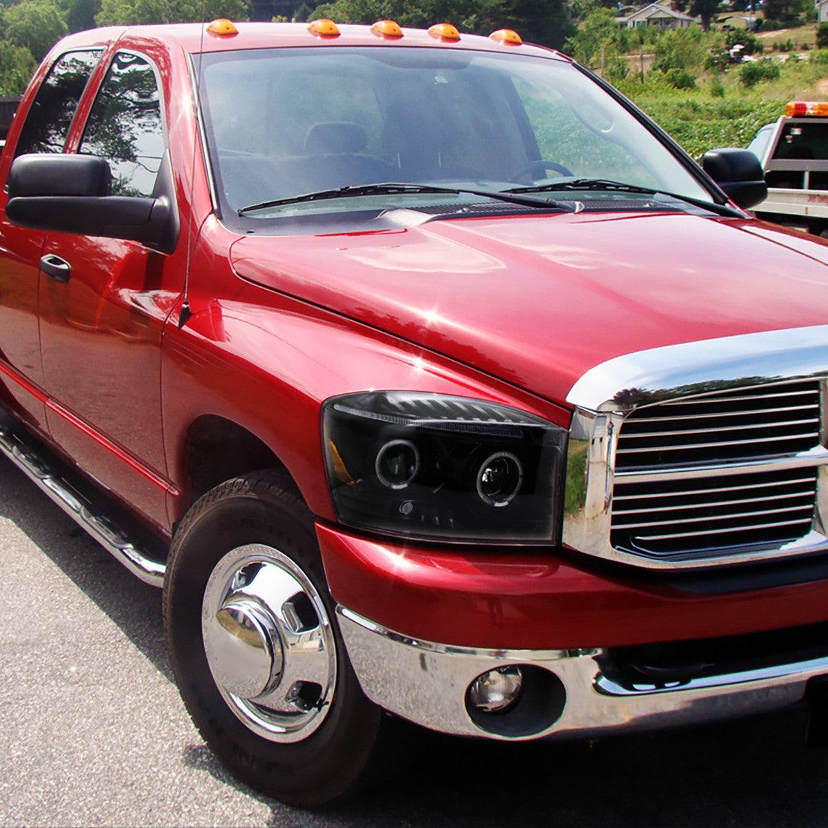 Spec-D 06-08 Dodge Ram 1500 Halo Projector Headlights Black