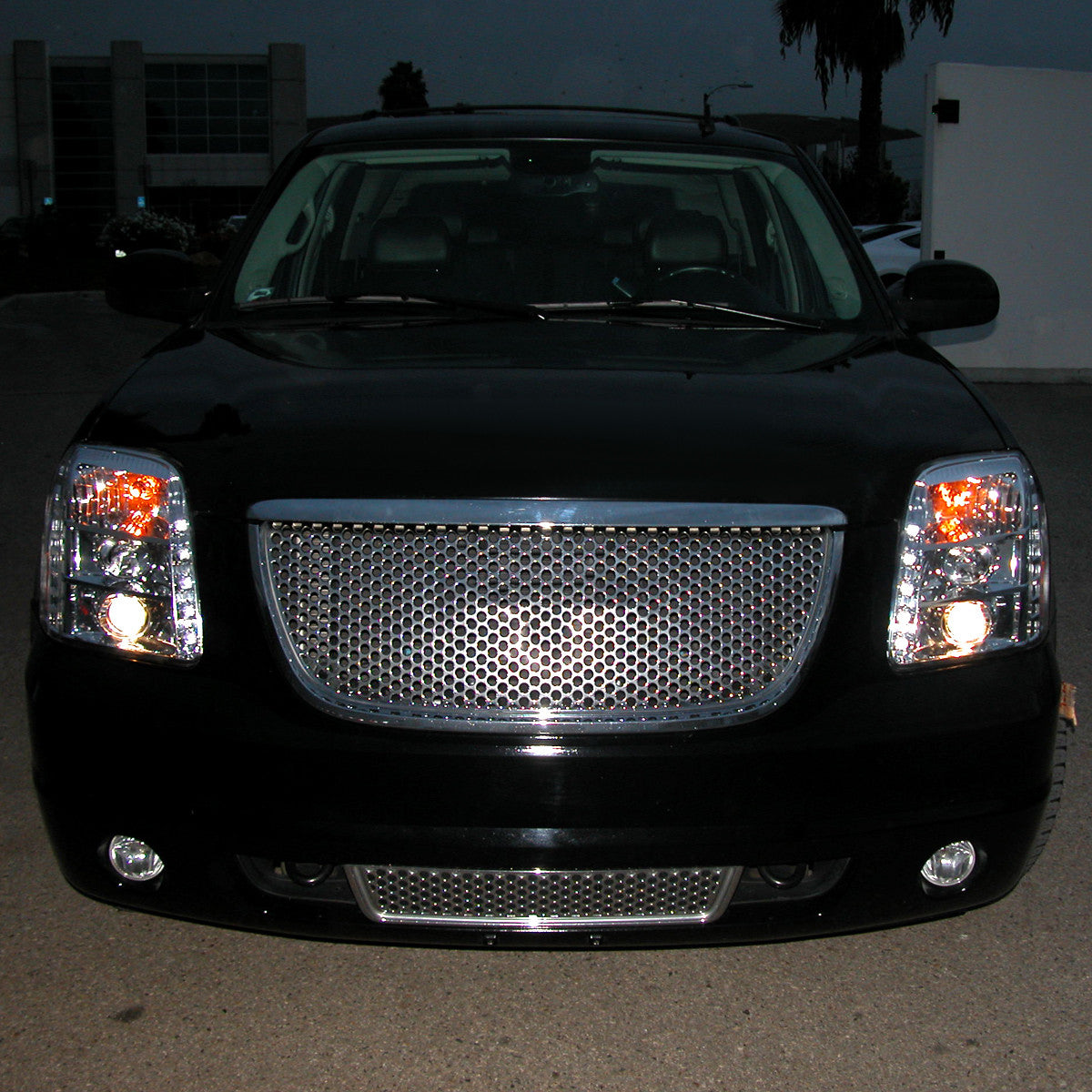 Spec-D 07-14 GMC Yukon Denali Halo Projector Headlights Chrome