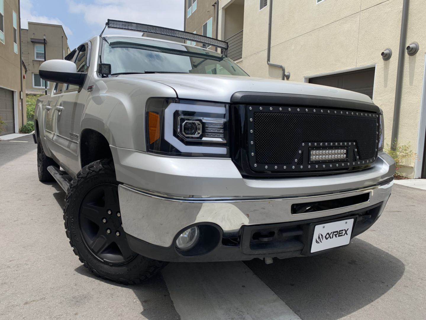 AlphaRex 07-13 GMC Sierra PRO-Series Halogen Projector Headlights Jet Black