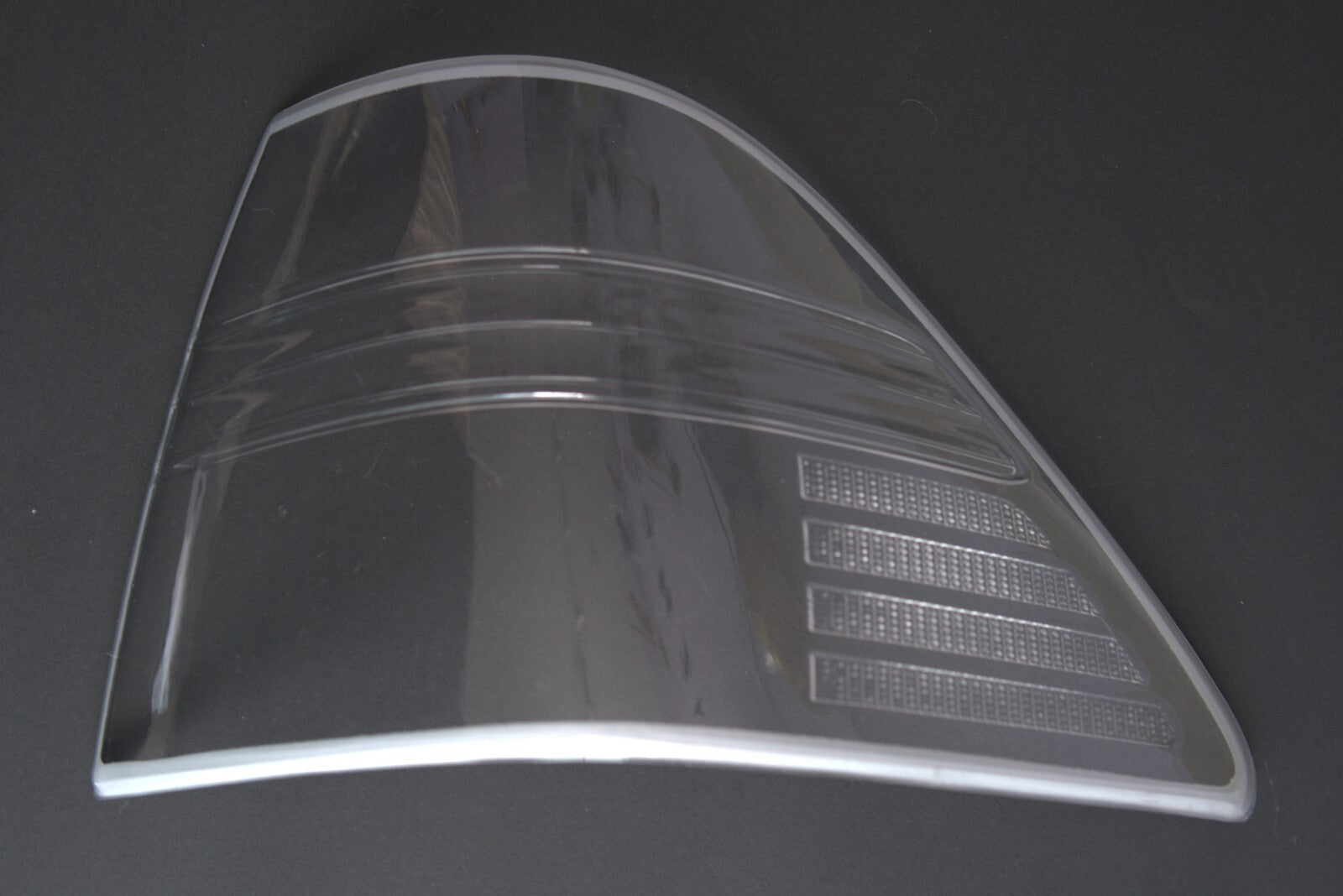 2004 - 2006 LEXUS LS430 UCF31 ALL CLEAR TAILLIGHT LENSES