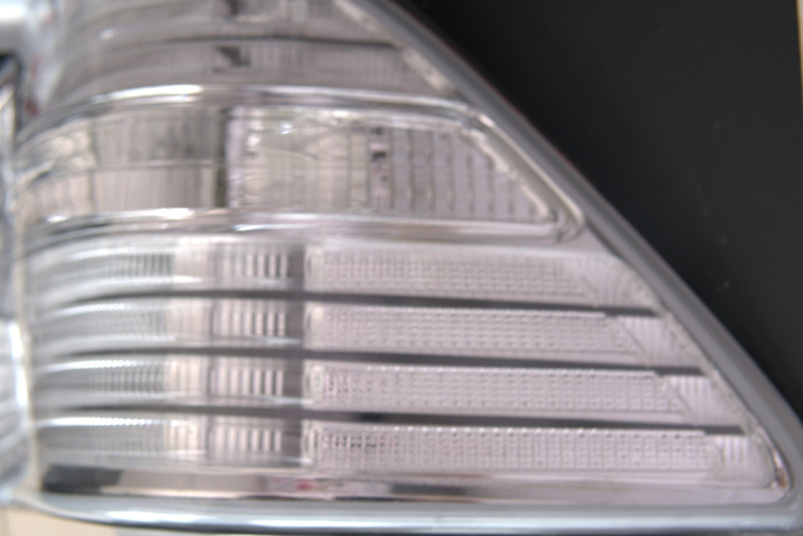 2004 - 2006 LEXUS LS430 UCF31 ALL CLEAR TAILLIGHTS
