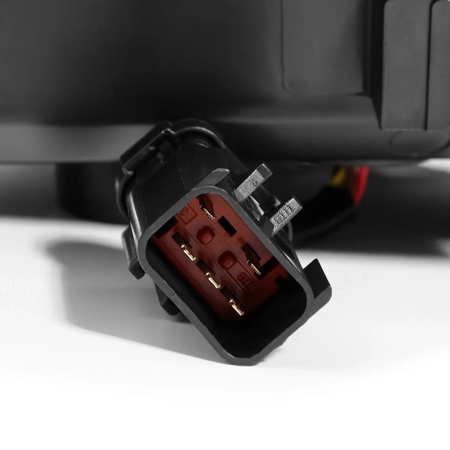 AlphaRex 02-06 Dodge Ram 1500/03-06 Dodge Ram 2500/3500 Truck LUXX-Series LED Tail Lights Black-Red