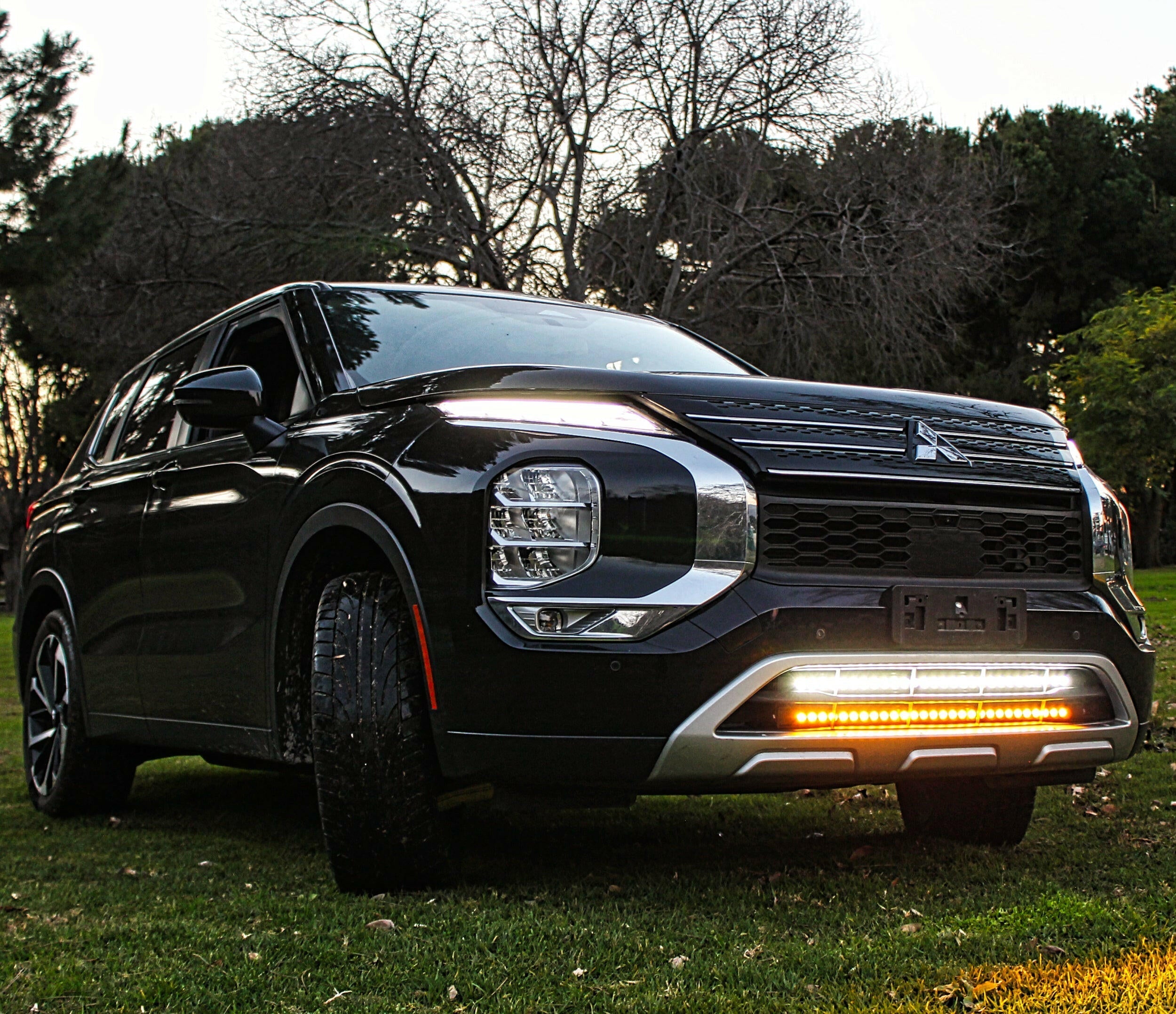 2022+ Mitsubishi Outlander Dual 30s Light Bars