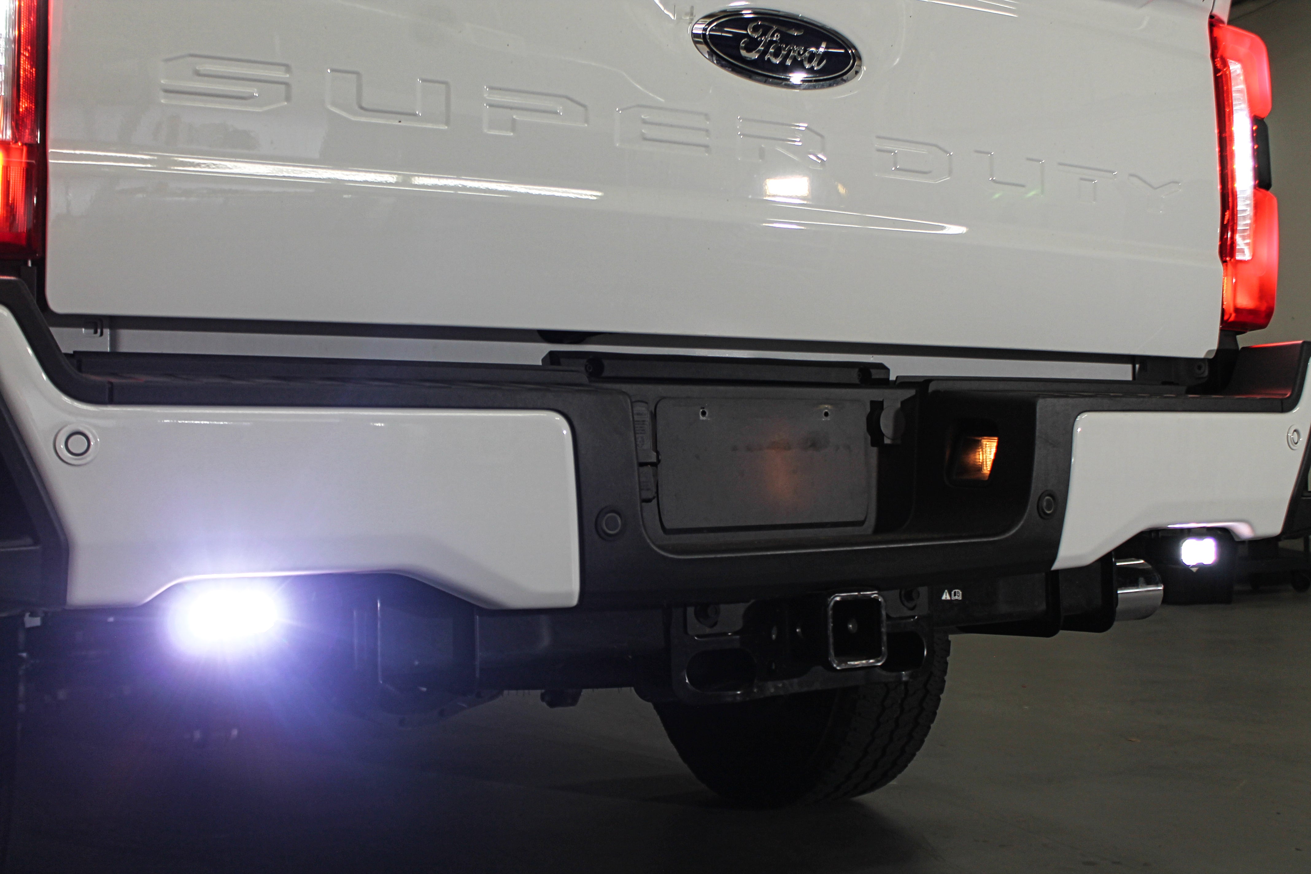 2023+ Ford Super Duty F250 F350 F450 Reverse Light