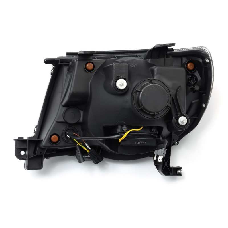 AlphaRex 05-11 Toyota Tacoma PRO-Series Halogen Projector Headlights Chrome