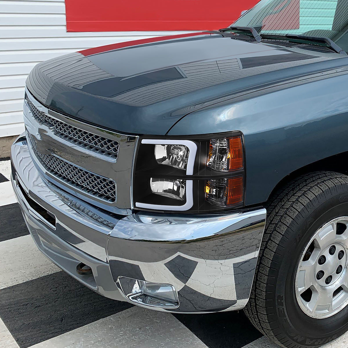 Spec-D 07-13 Silverado 1500/ 07-14 2500HD 3500HD Headlights Black