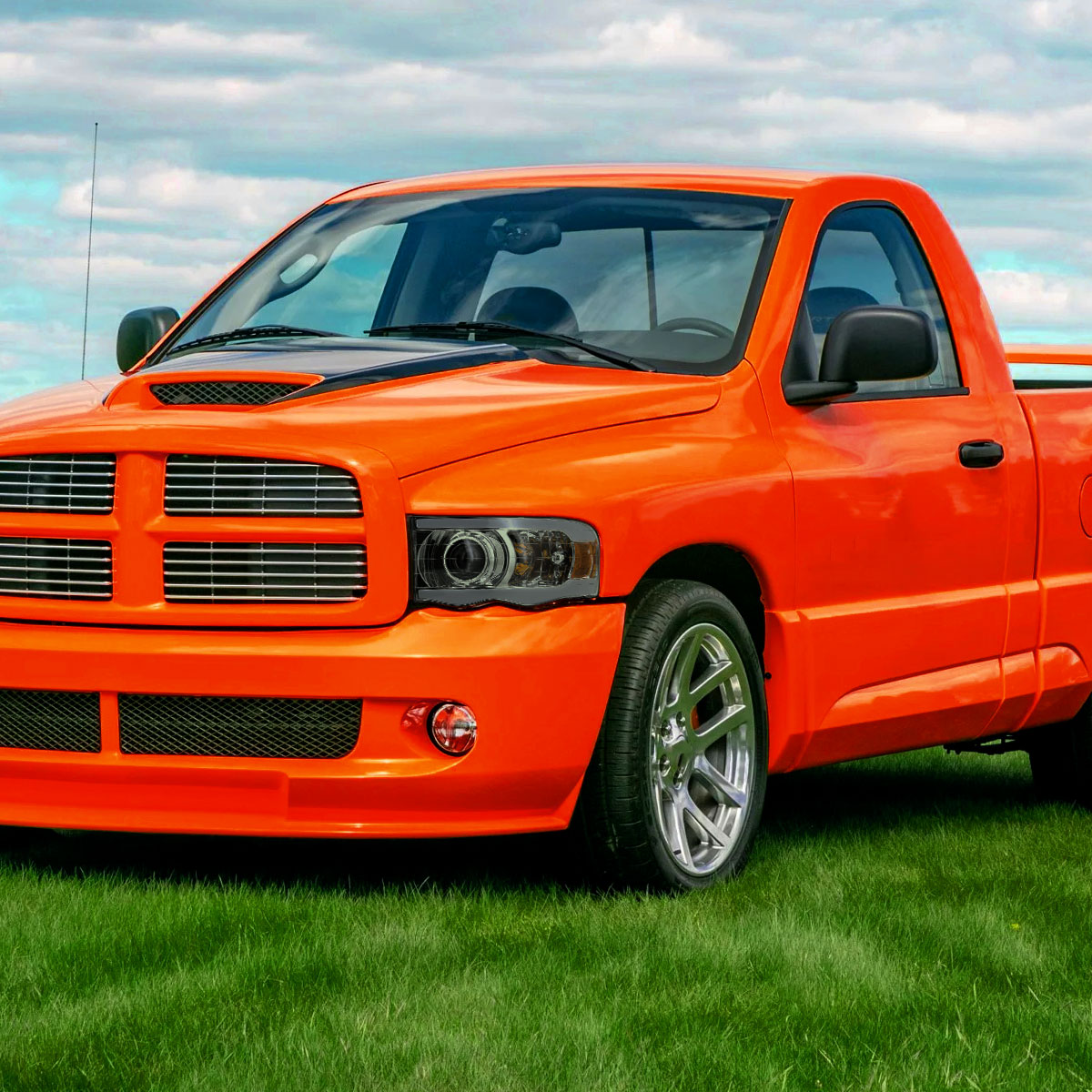 Spec-D 02-05 Ram 1500/03-05 Ram 2500/3500 Headlights LED Tube Smoked