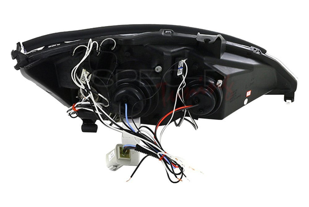 Spec-D 00-04 Ford Focus Halo Projector Headlights Black
