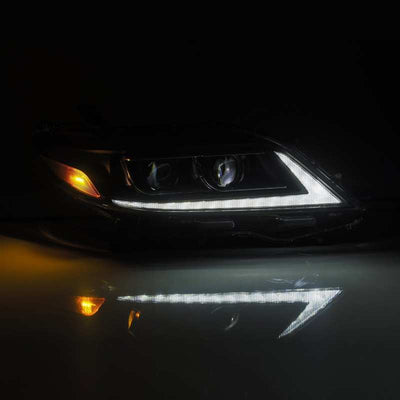 AlphaRex 11-20 Toyota Sienna LUXX-Series Projector Headlights Black