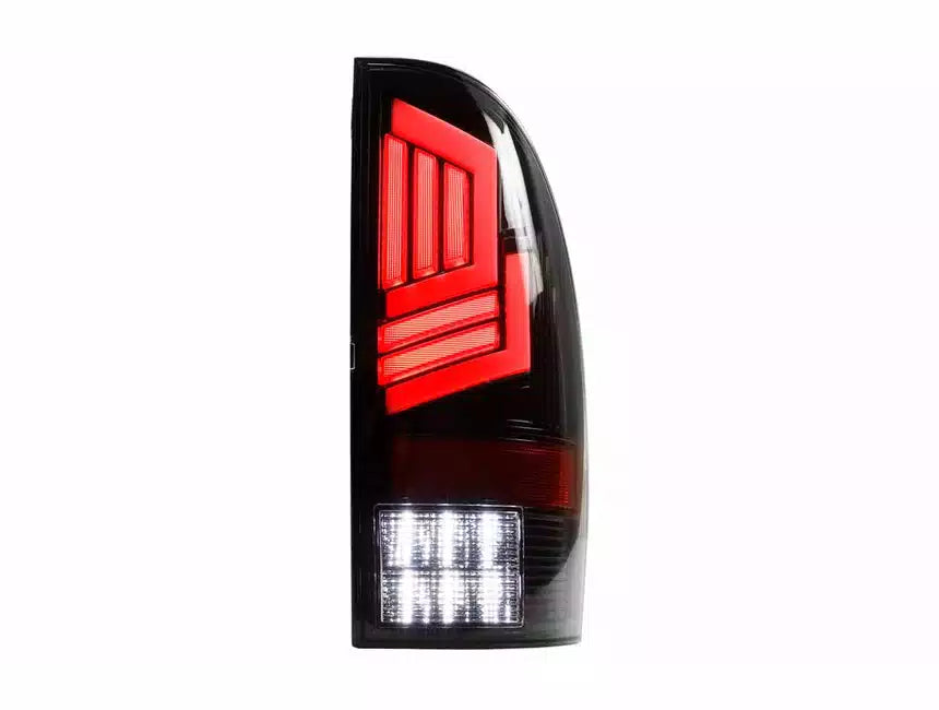 Winjet Toyota Tacoma 2005-15 Sequential Tail Lights - Black/Smoke