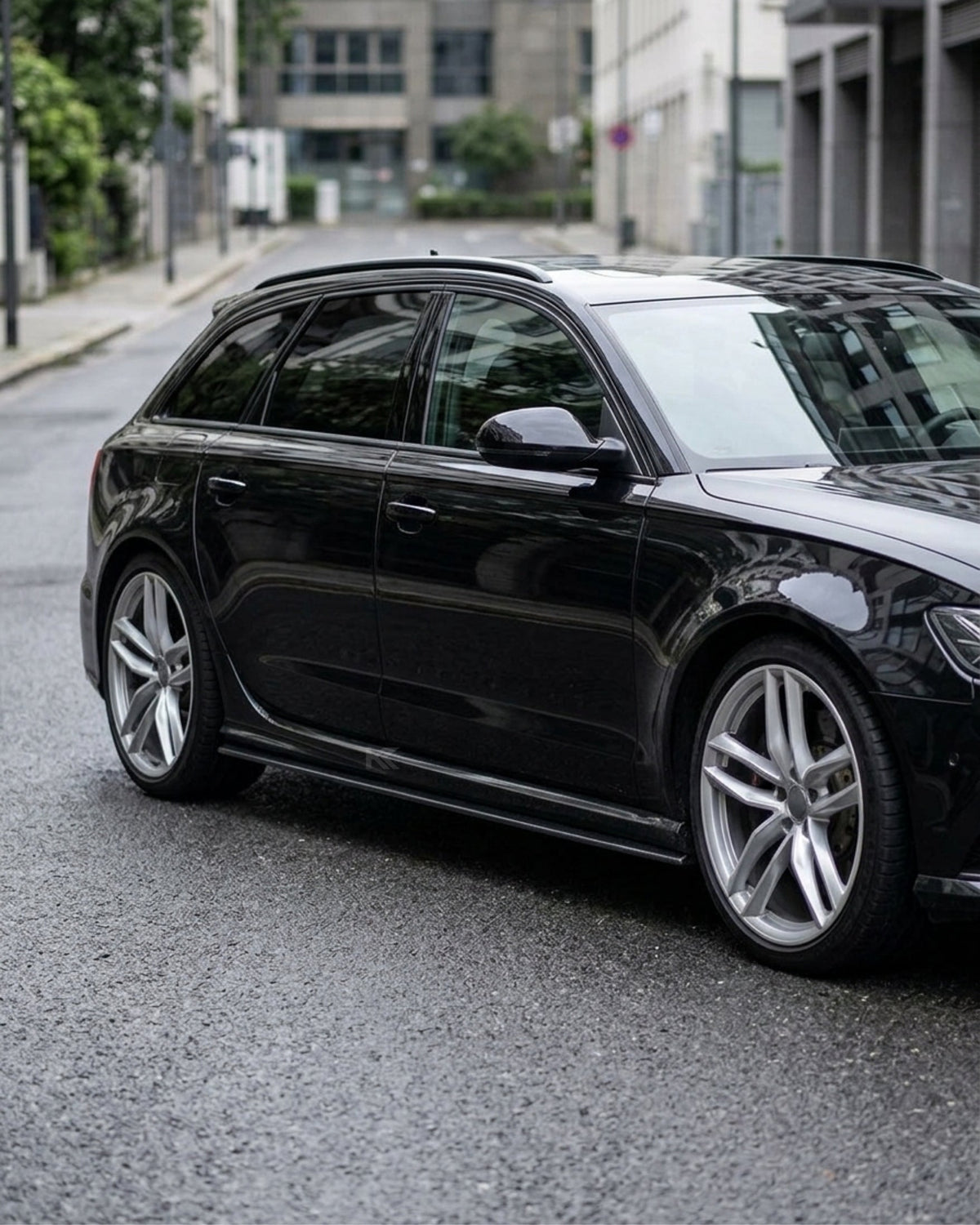 2013–2018 Audi RS6 C7 4G Avant Side Skirt Extensions – Carbon Fiber