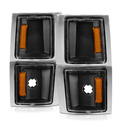 ANZO 1994-1998 Chevrolet Blazer Corner Lights Black Housing Clear Lens w/ Amber Reflector 521042