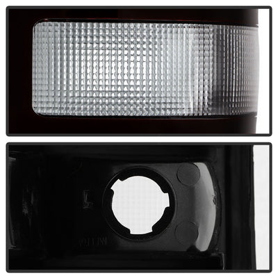 SPYDER Xtune Chevy Silverado 99-02 / GMC Sierra 99-06 OE Style Tail Lights Red Clear ALT-JH-CS99-OE-RC 9027185