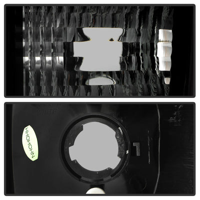 Spyder 00-06 GMC Yukon/Yukon XL V2 Light Bar LED Tail Lights - Blk Smoke (ALT-YD-CD00V2-LBLED-BSM) 5084156