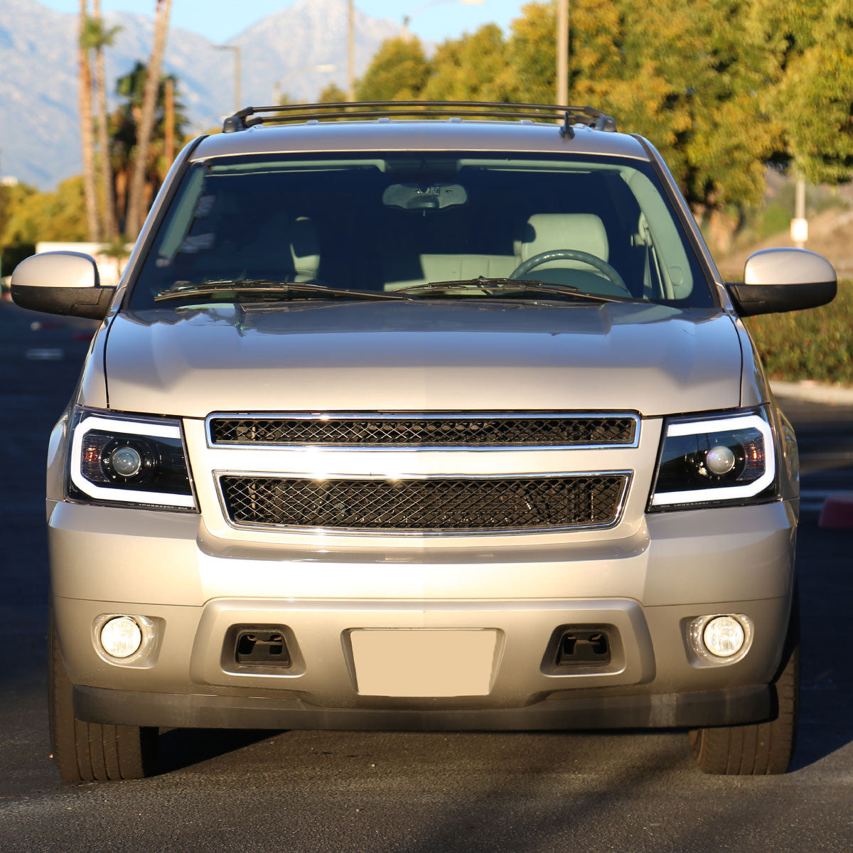 Spec-D 07-14 Chevy Avalanche Tahoe Headlights LED Bar Black