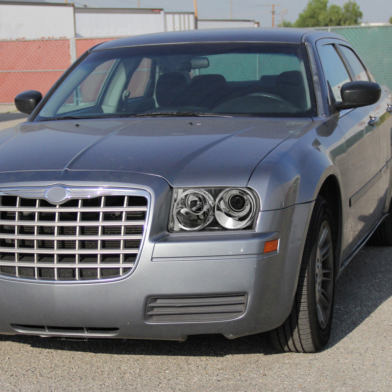Spec-D 05-10 Chrysler 300 Projector Headlights Chrome/Clear Lens