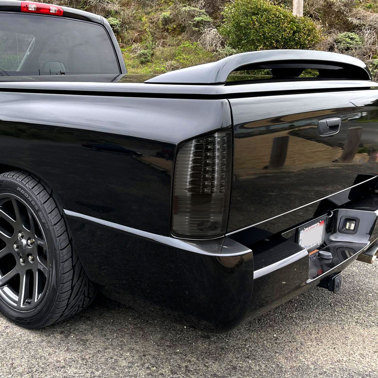 Spec-D 02-06 Dodge Ram 1500 2500 3500 Tail Lights LED V2 Smoked