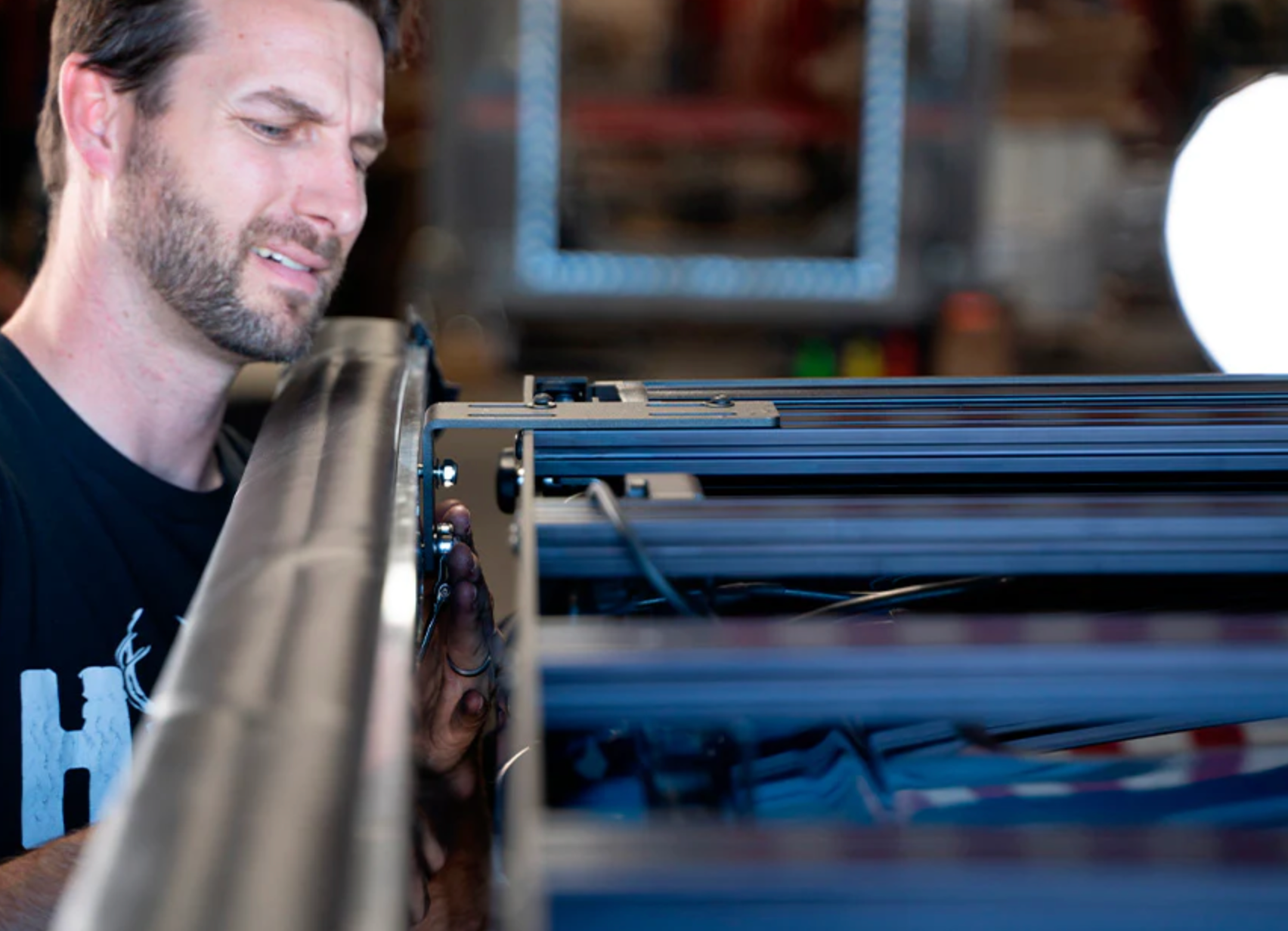 ROOF RACK AWNING MOUNTS