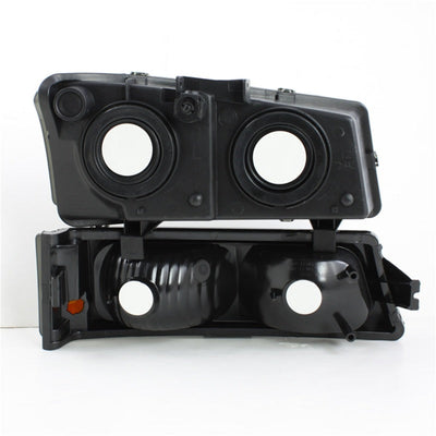 xTune Chevy Silverado 2500HD 03-06 Crystal Headlights w/ Amber Lights Smoke HD-JH-CSIL03-AM-SM-SET