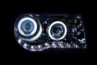 Anzo 2005-2010 Chrysler 300C Projector Headlights w/ Halo Chrome (CCFL) G2