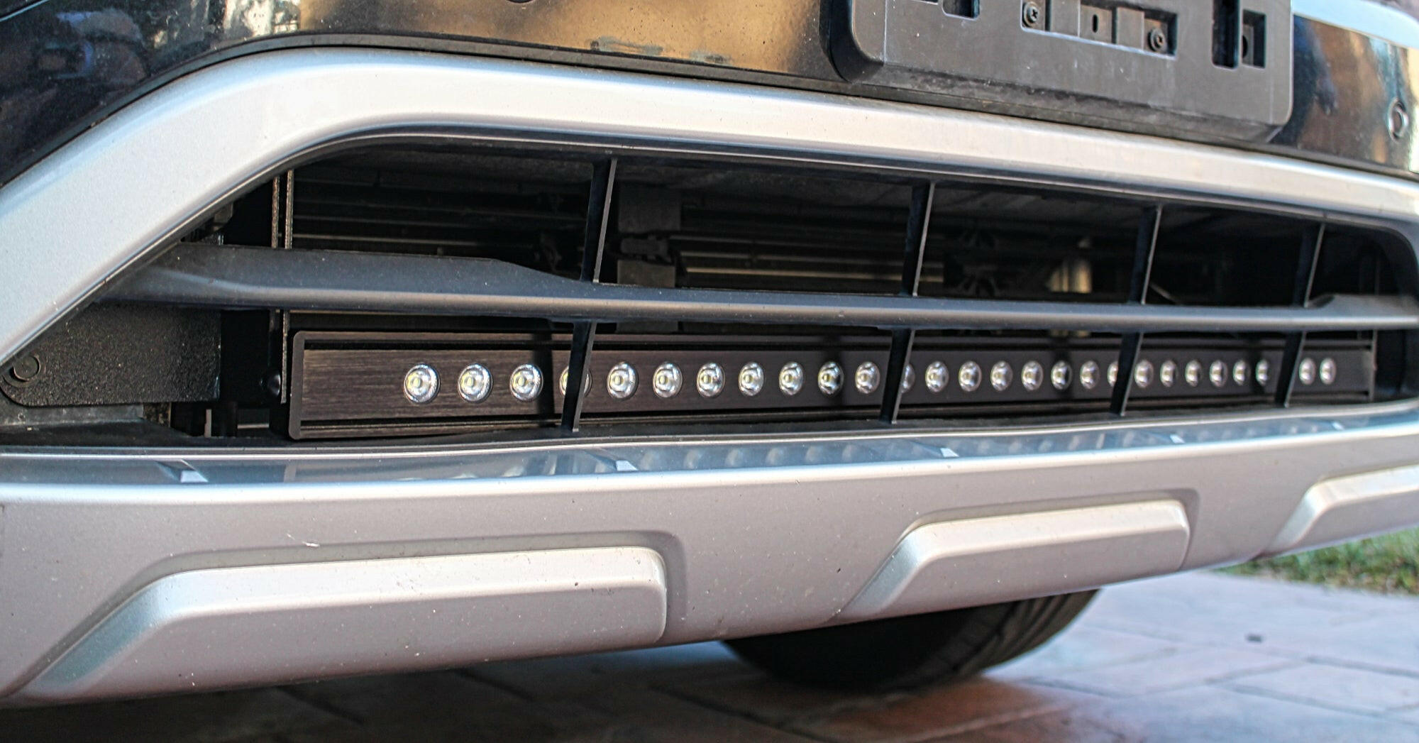2022+ Mitsubishi Outlander Single 30in Light Bar