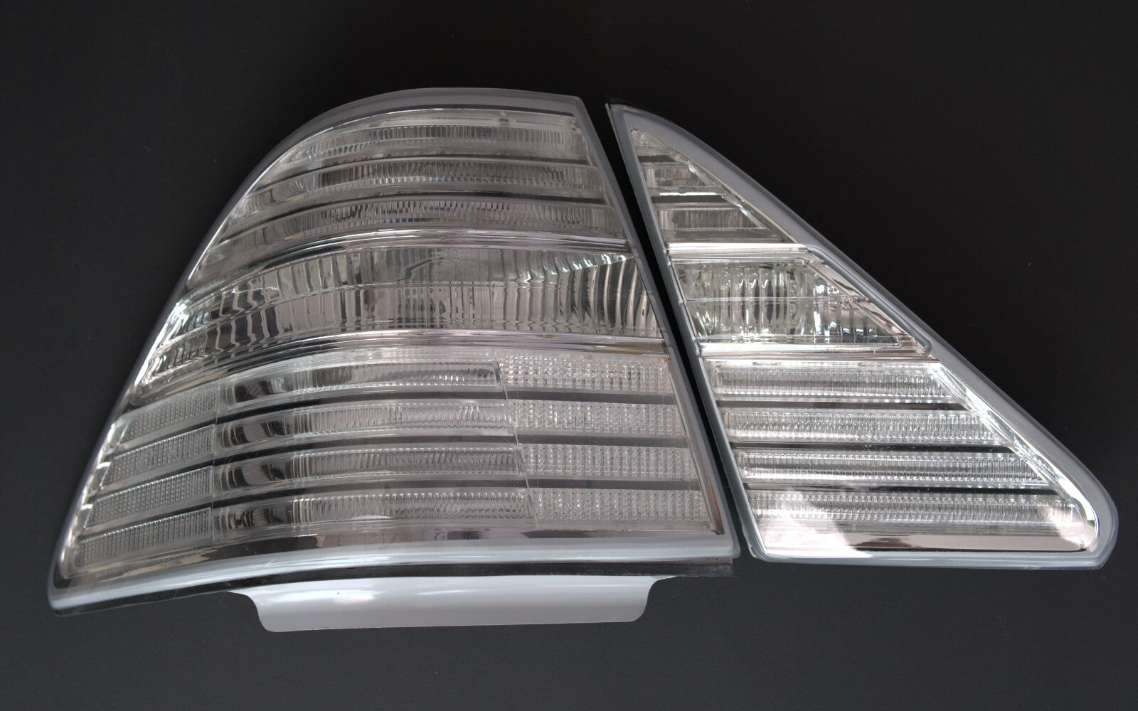 2004 - 2006 LEXUS LS430 UCF31 ALL CLEAR TAILLIGHT LENSES